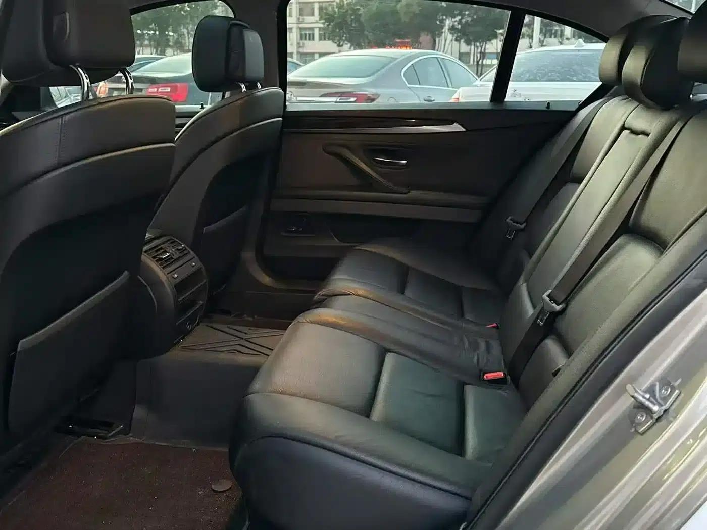 BMW 5 Series 2012 523Li Leading Edition — миниатюра 6