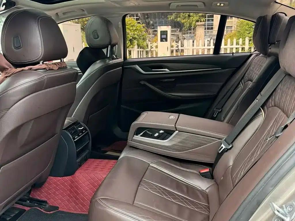 2018 BMW 5 Series 530Li Leading Luxury Package — миниатюра 7