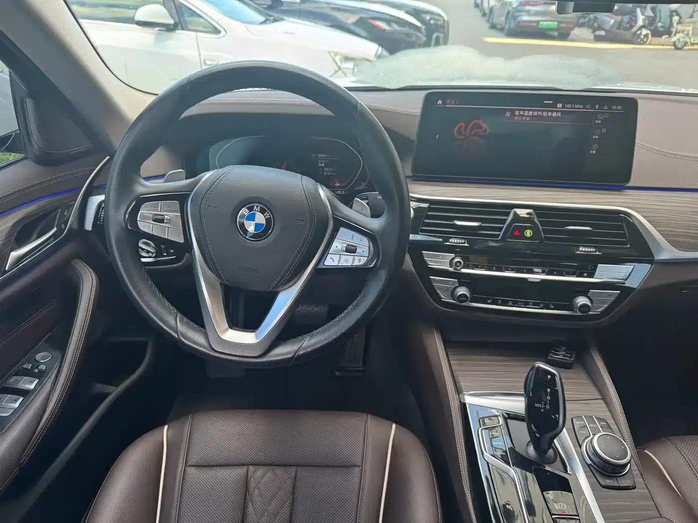 2022 BMW 5 Series 530Li Leading Luxury Package — миниатюра 7