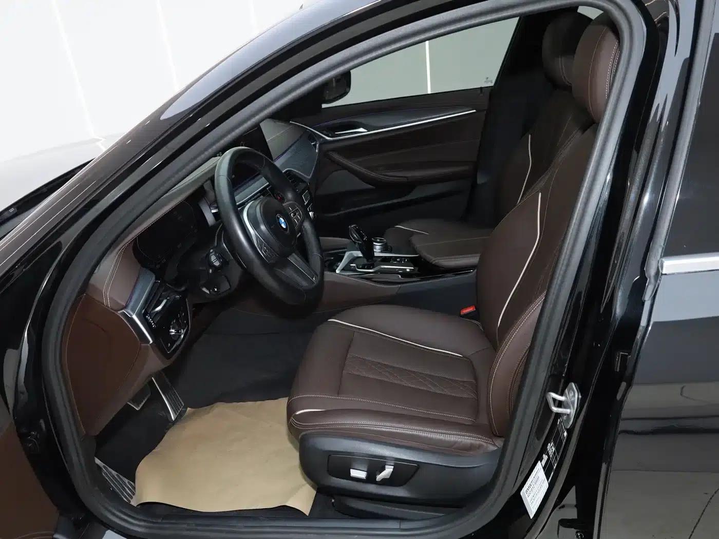 BMW 5 Series 2022 Facelift II 530Li Leading Model M Sport Package — миниатюра 18