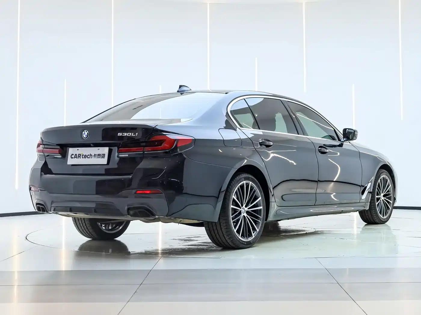 BMW 5 Series 2022 Facelift II 530Li Leading Model M Sport Package — миниатюра 2