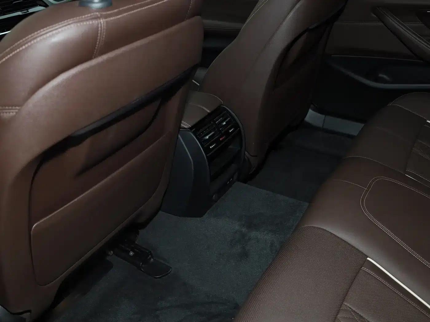 BMW 5 Series 2022 Facelift II 530Li Leading Model M Sport Package — миниатюра 32