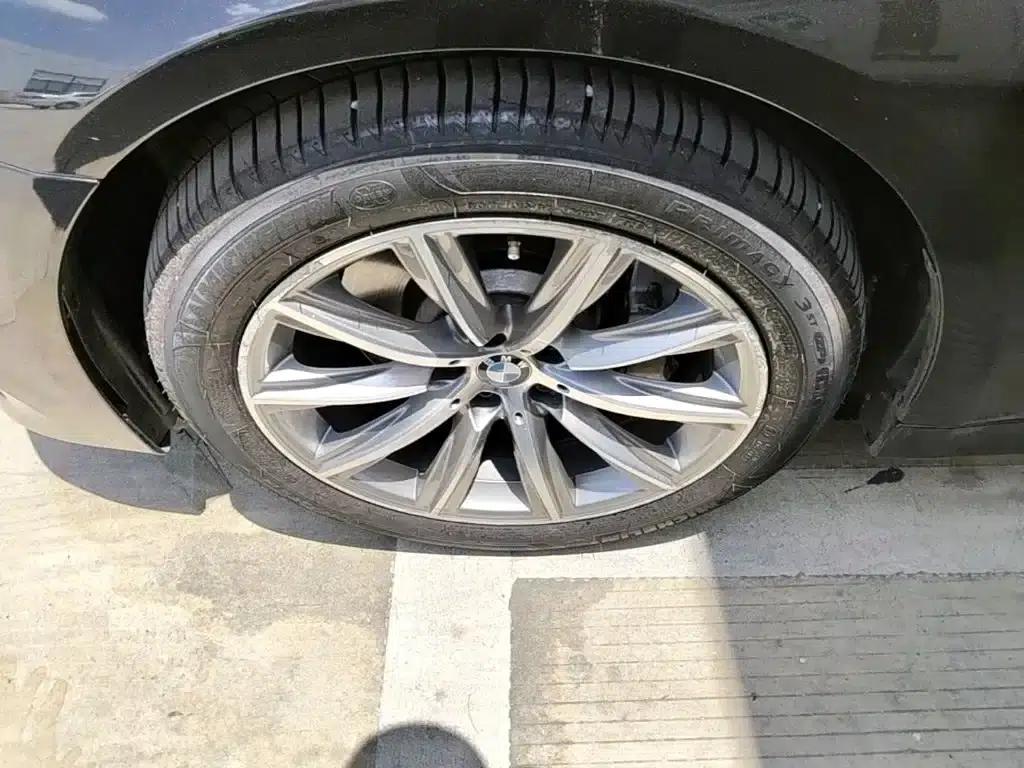 BMW 5 Series 2018 528Li Launch Special Edition — миниатюра 23
