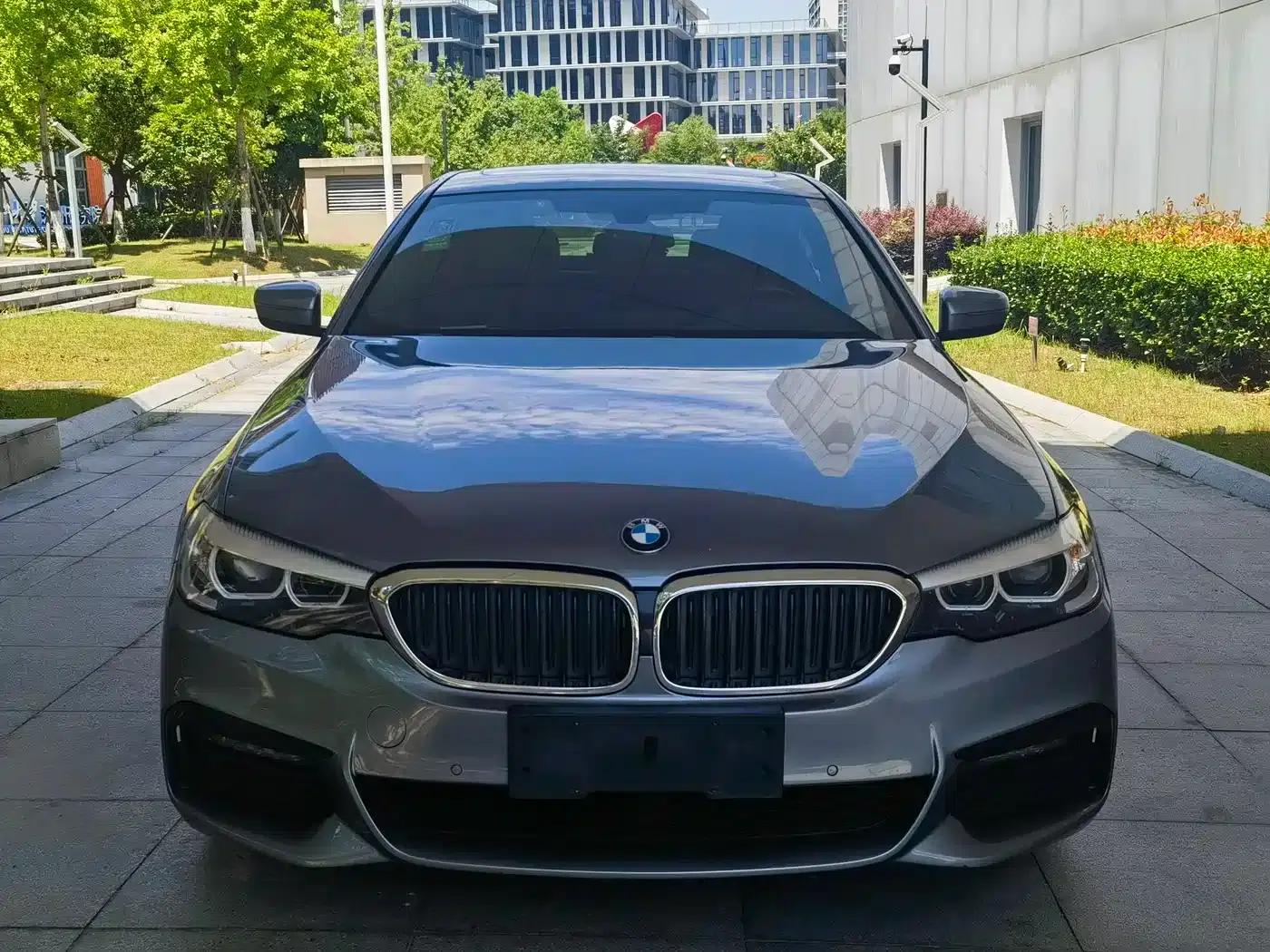 2019 BMW 5 Series Imported Model 525i M Sport Package — миниатюра 2