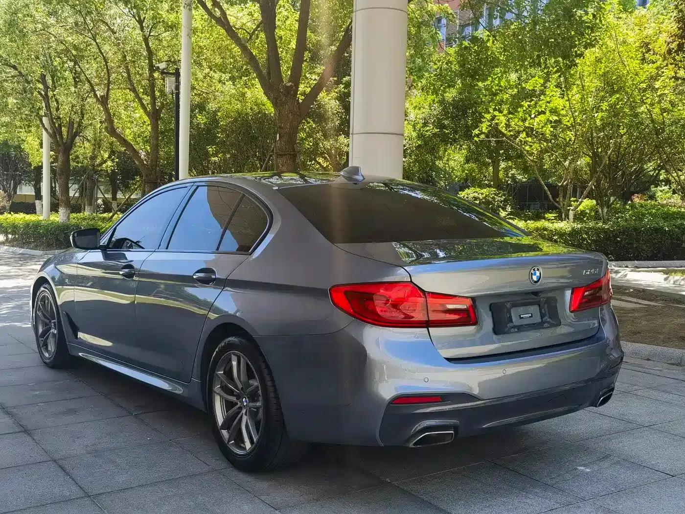 2019 BMW 5 Series Imported Model 525i M Sport Package — миниатюра 7