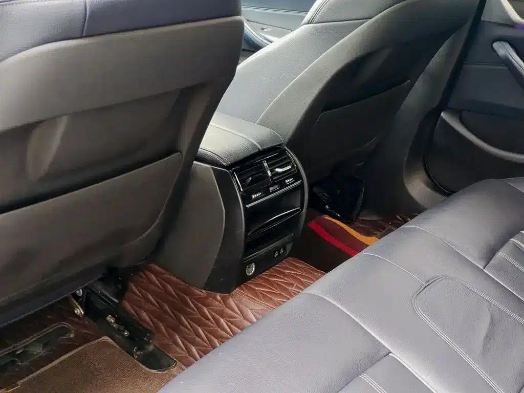 2020 BMW 5 Series Imported Model 525i M Sport Package — миниатюра 9