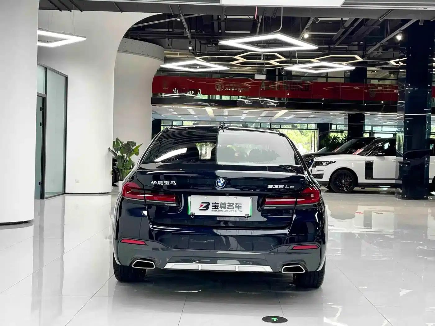 BMW 5 Series PHEV 2022 Facelift 535Le M Sport Package — миниатюра 11