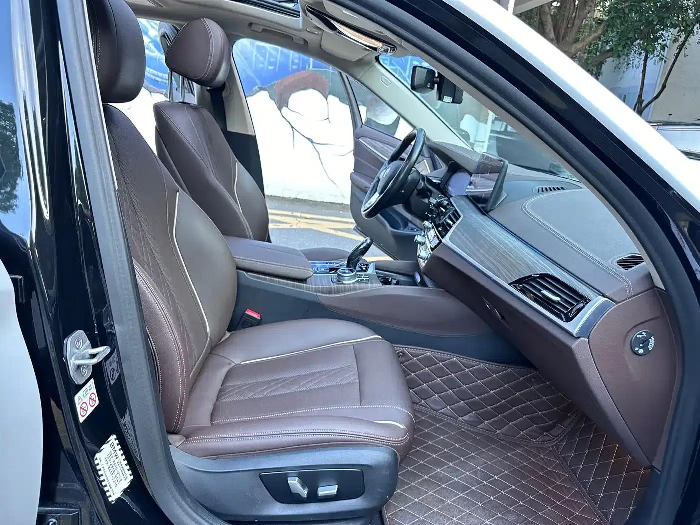 BMW 5 Series PHEV 2021 535Le Luxury Package — миниатюра 11
