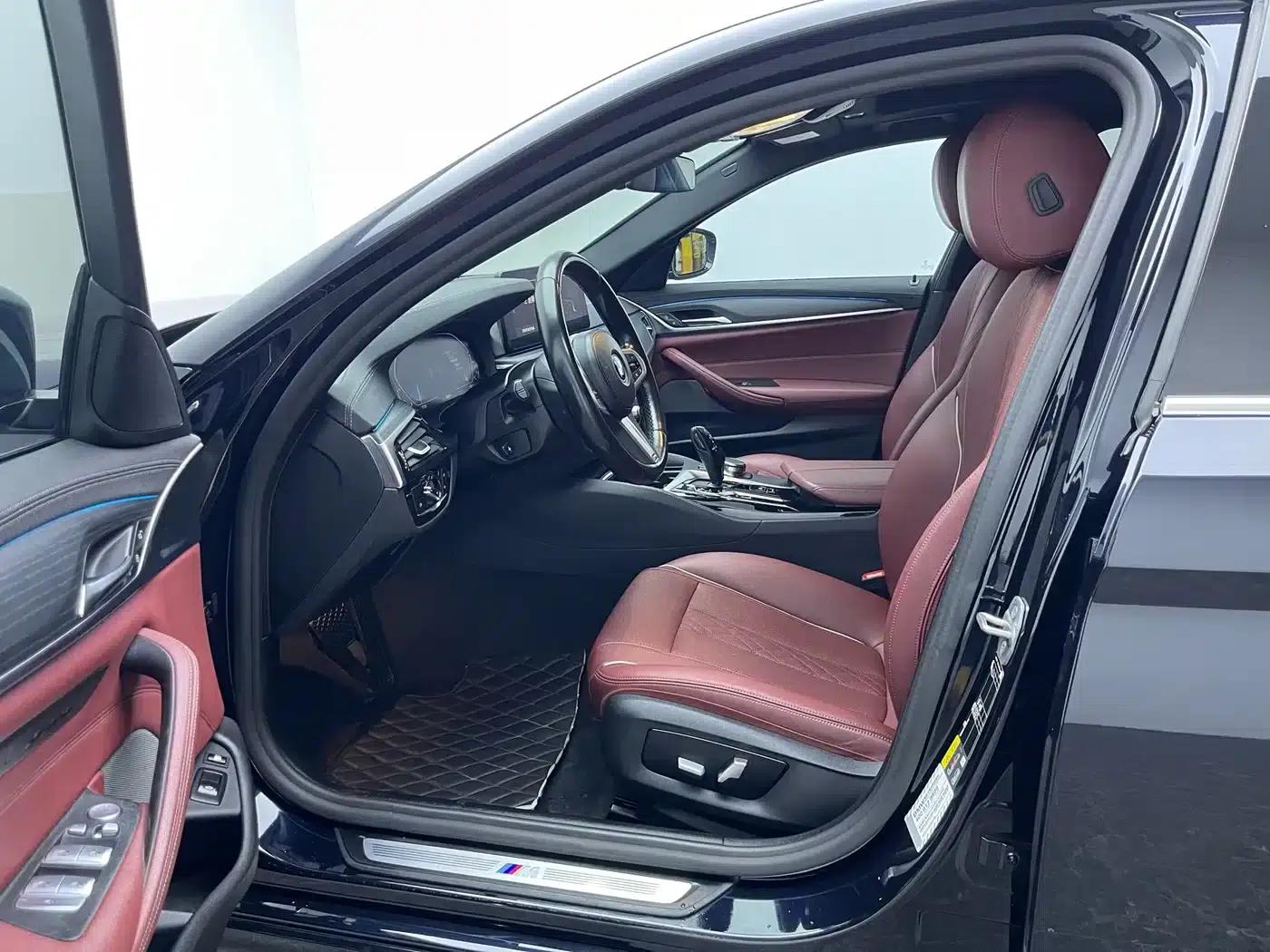 BMW 5 Series PHEV 2022 Facelift 535Le M Sport Package — миниатюра 13