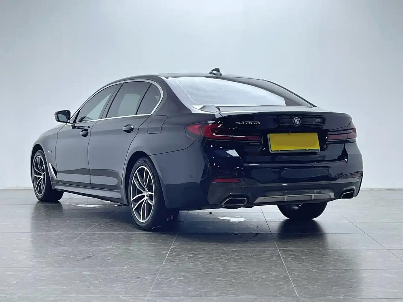 BMW 5 Series PHEV 2022 Facelift 535Le M Sport Package — миниатюра 6