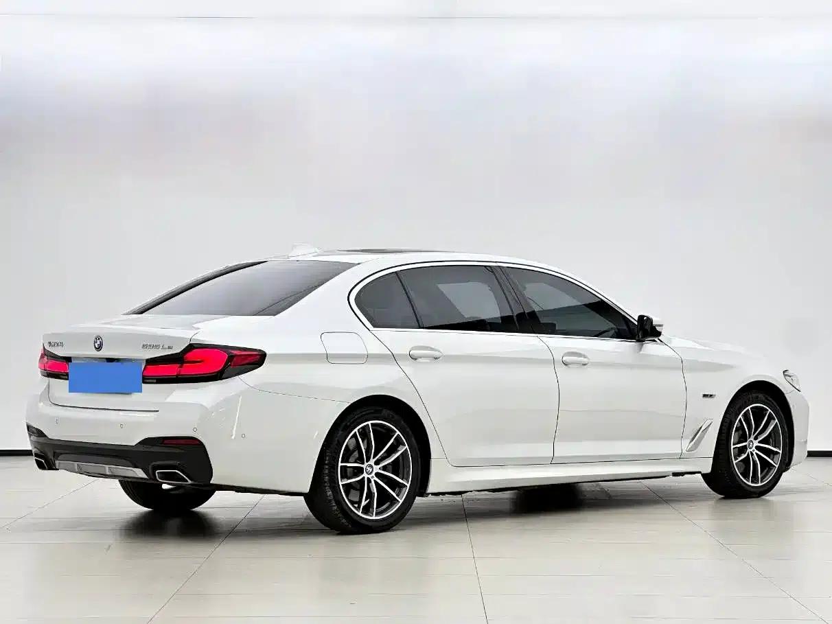 BMW 5 Series PHEV 2022 535Le M Sport Package — миниатюра 3