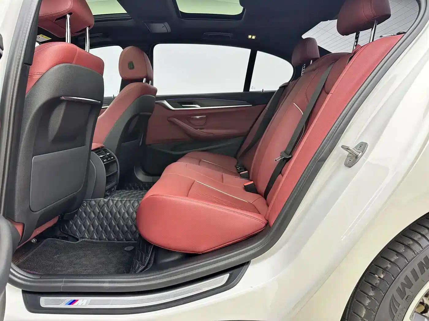 BMW 5 Series PHEV 2022 535Le M Sport Package — миниатюра 8