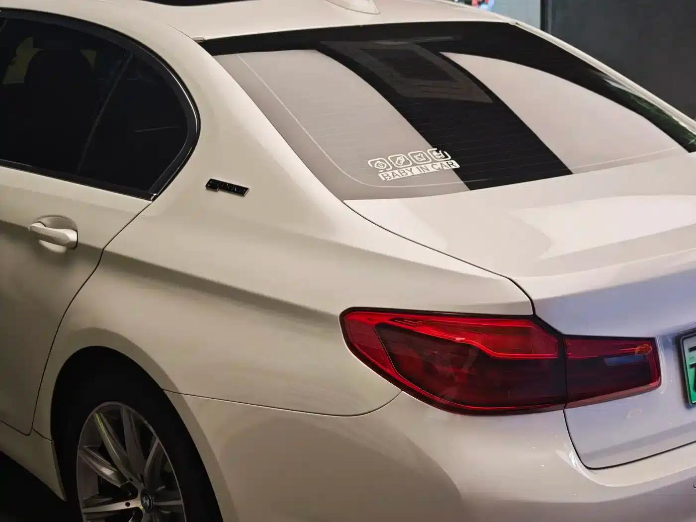 BMW 5 Series PHEV 2019 530Le Luxury Package — миниатюра 2
