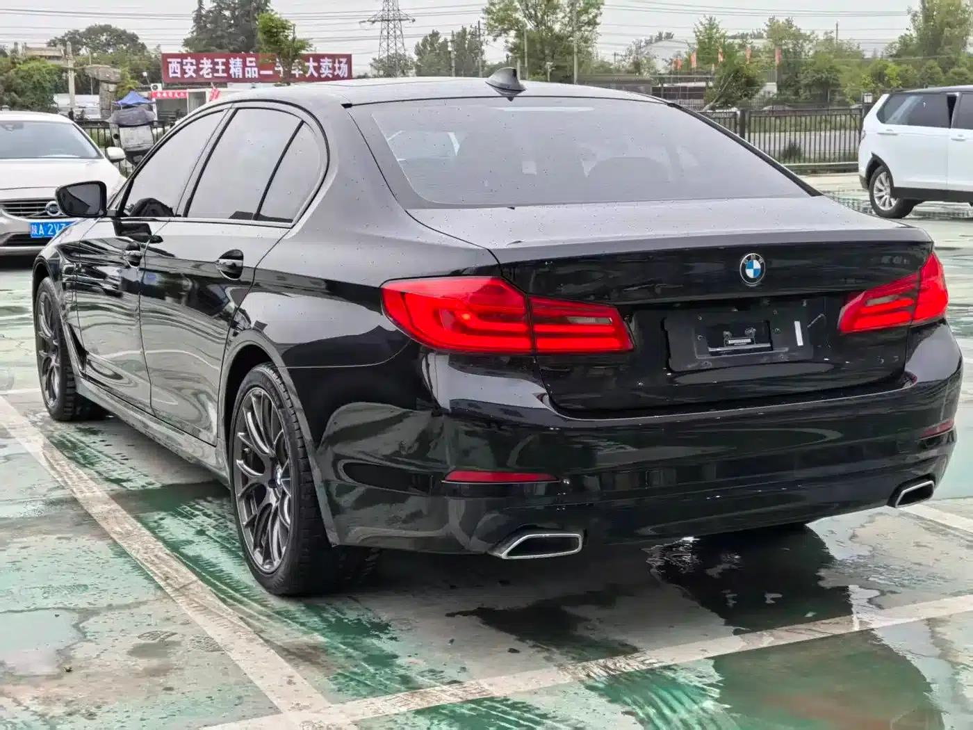 BMW 5 Series PHEV 2020 Mileage Upgrade Edition 530Le Pioneer Edition — миниатюра 21
