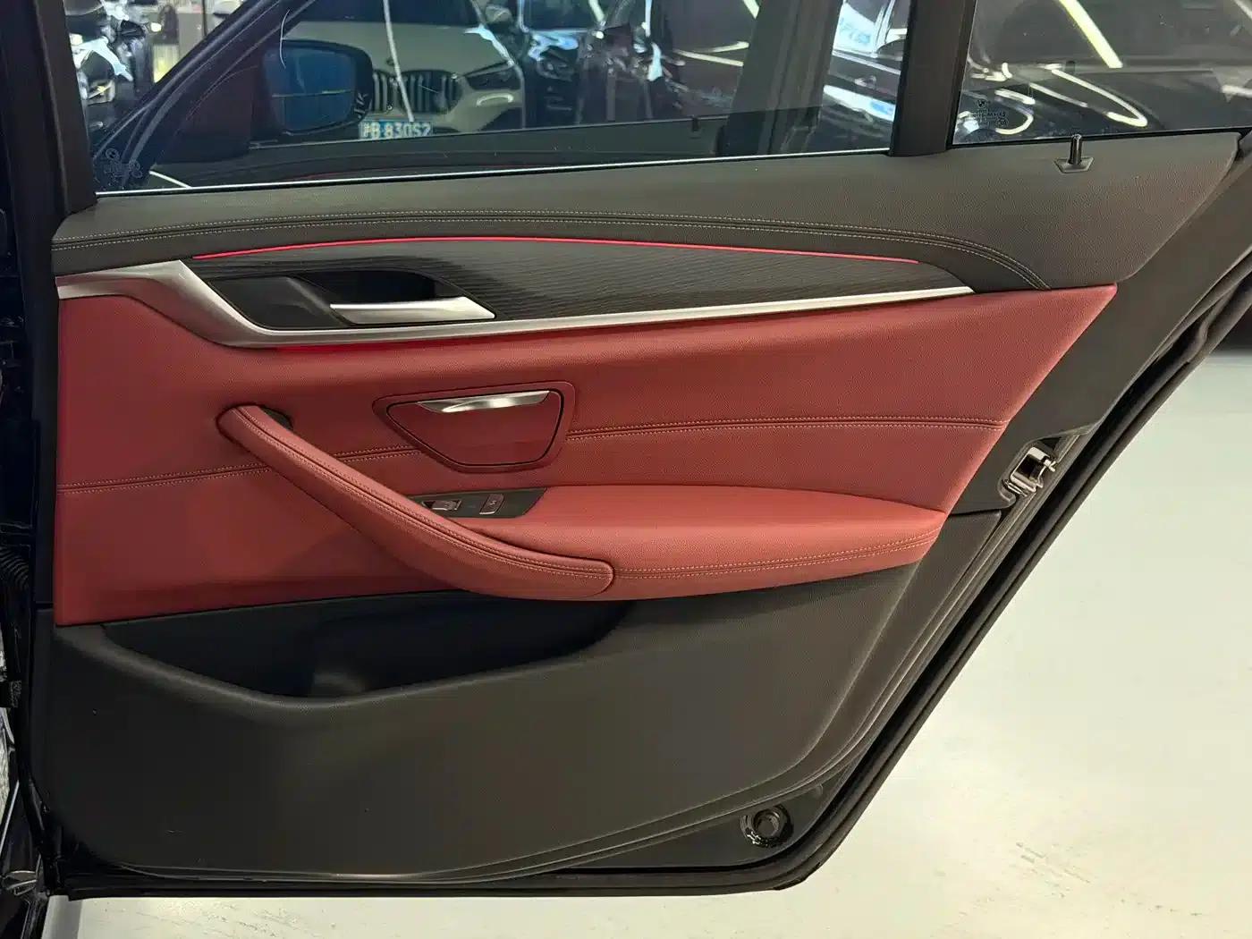 BMW 5 Series PHEV 2021 535Le M Sport Package — миниатюра 15