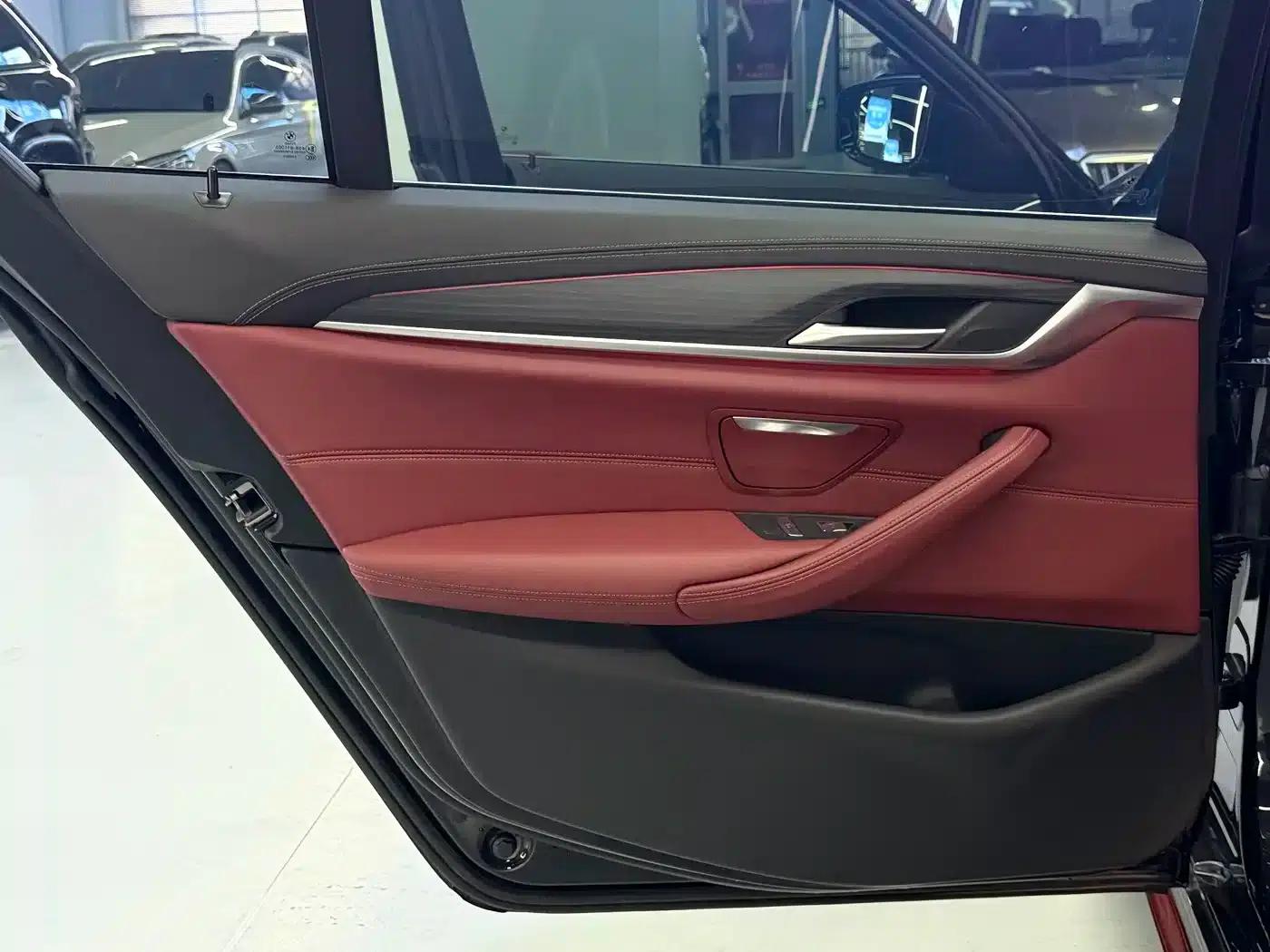 BMW 5 Series PHEV 2021 535Le M Sport Package — миниатюра 16