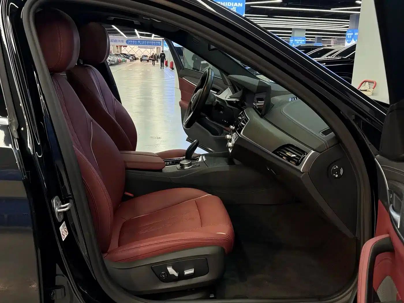 BMW 5 Series PHEV 2021 535Le M Sport Package — миниатюра 20