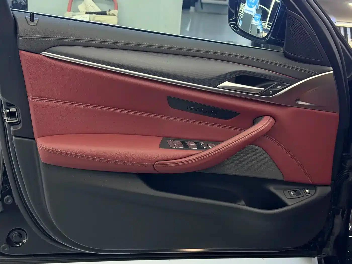 BMW 5 Series PHEV 2021 535Le M Sport Package — миниатюра 9