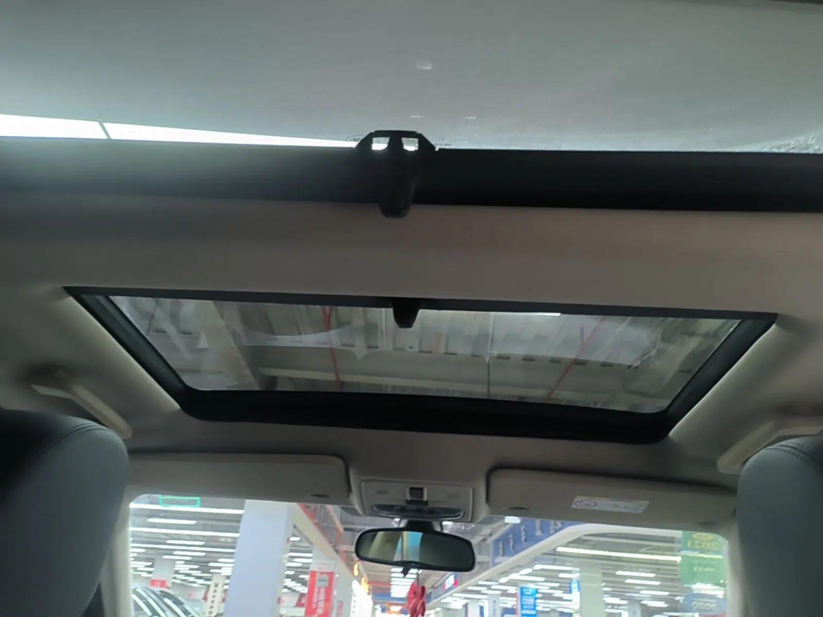 Land Rover Freelander 2 2015 2.0T Si4 HSE Luxury Collector's Edition — миниатюра 21