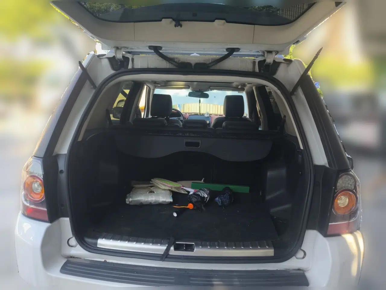Land Rover Freelander 2 2015 2.0T Si4 XS Collection Edition — миниатюра 19