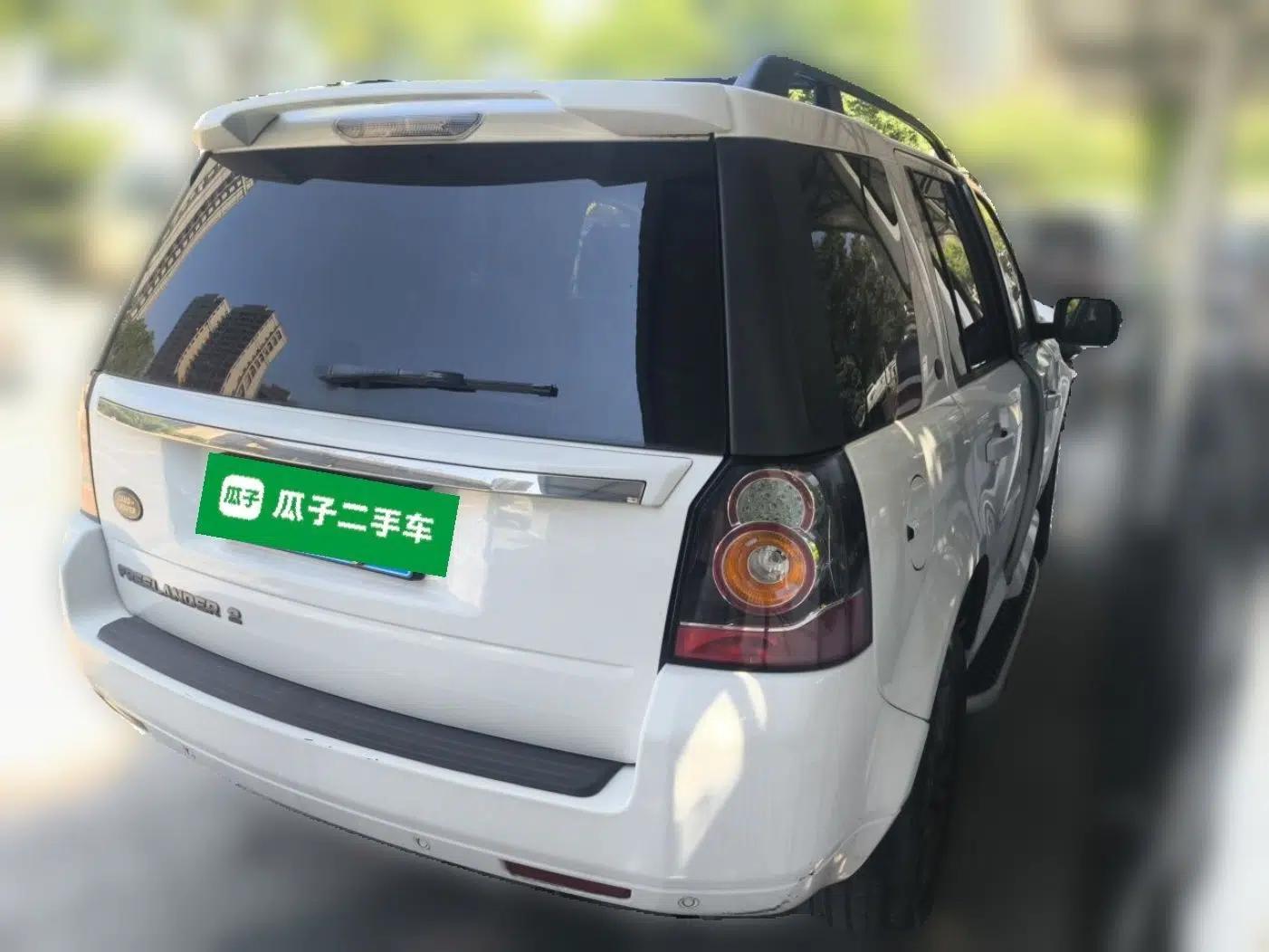Land Rover Freelander 2 2015 2.0T Si4 XS Collection Edition — миниатюра 6
