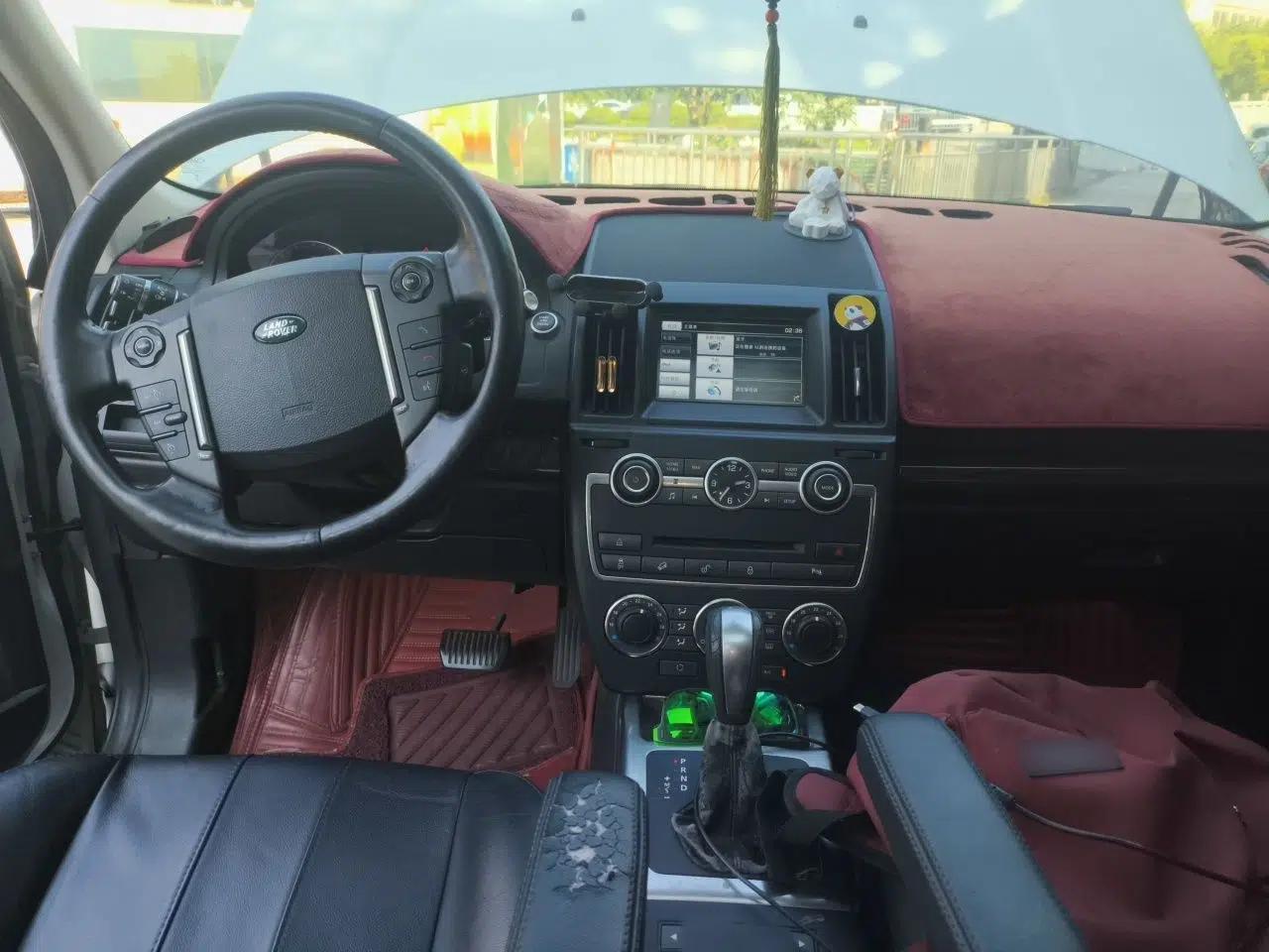 Land Rover Freelander 2 2015 2.0T Si4 XS Collection Edition — миниатюра 9