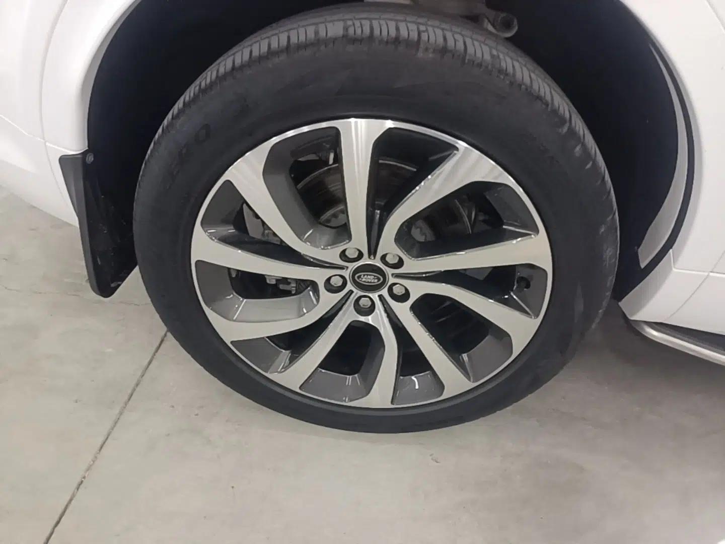 Land Rover Discovery Sport New Energy 2022 P300e Performance Tech Edition — миниатюра 11
