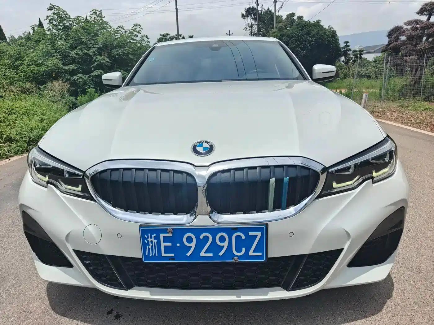 2020 BMW 3 Series Facelift 325i M Sport Package — миниатюра 1