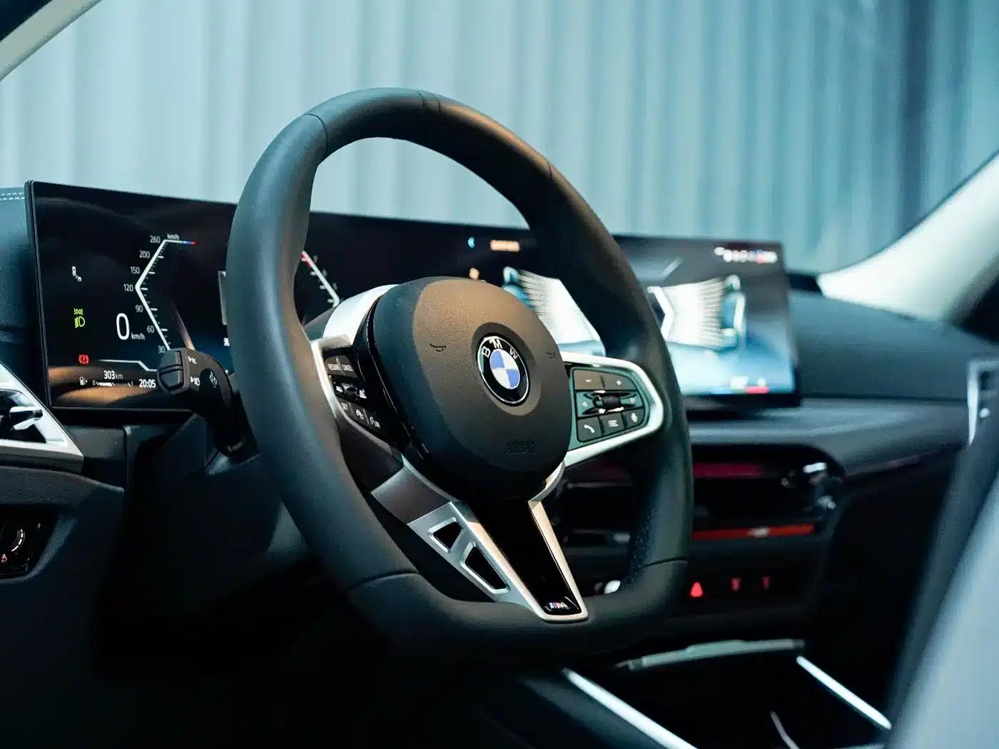 2025 BMW 3 Series 330Li M Sport Shadow Edition — миниатюра 6