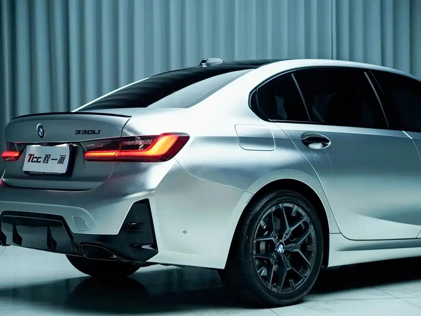 2025 BMW 3 Series 330Li M Sport Shadow Edition — миниатюра 9