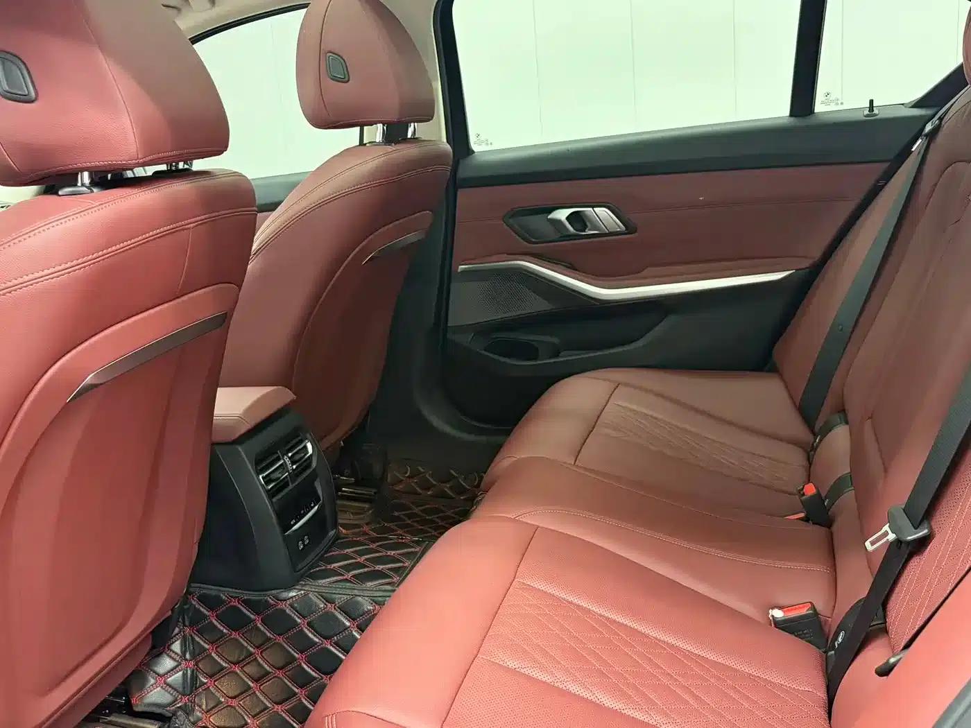 2023 BMW 3 Series 320Li M Sport Package — миниатюра 14