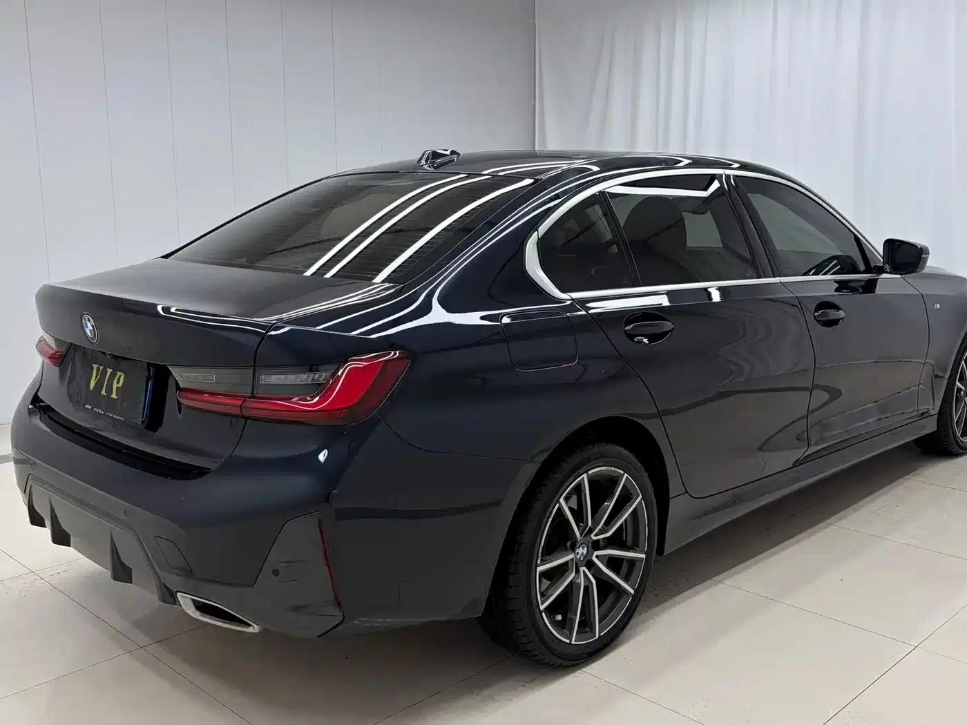 2023 BMW 3 Series 320Li M Sport Package — миниатюра 4