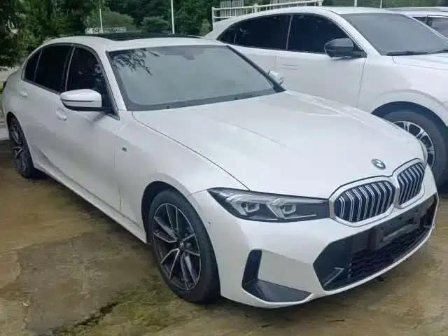 2023 BMW 3 Series 320Li M Sport Package — миниатюра 3