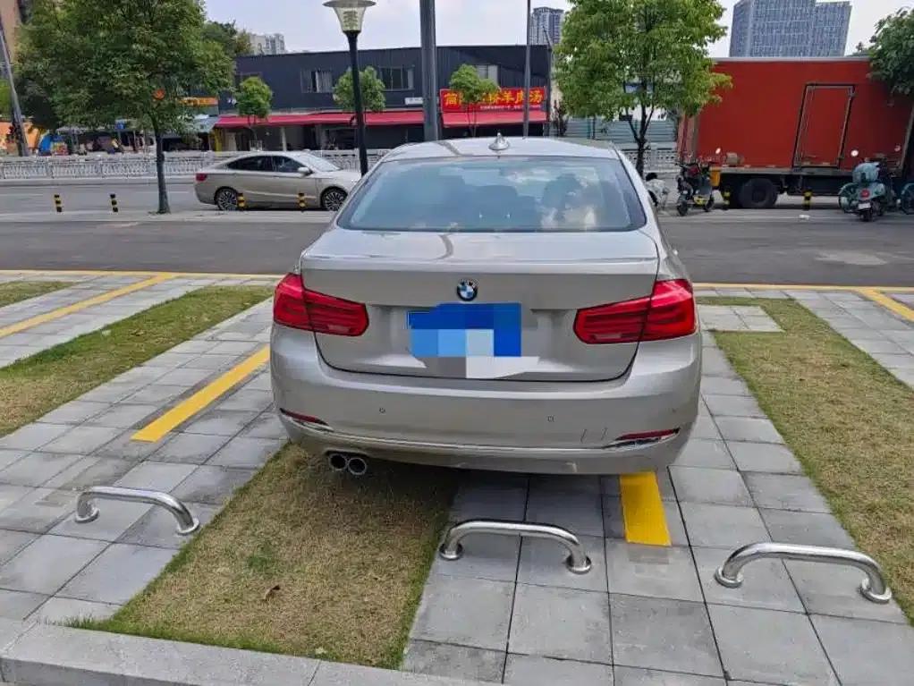 2017 BMW 3 Series 320Li Fashion Edition — миниатюра 8
