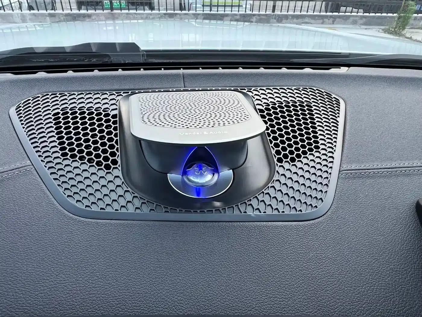 2023 BMW 3 Series 320Li M Sport Package — миниатюра 17
