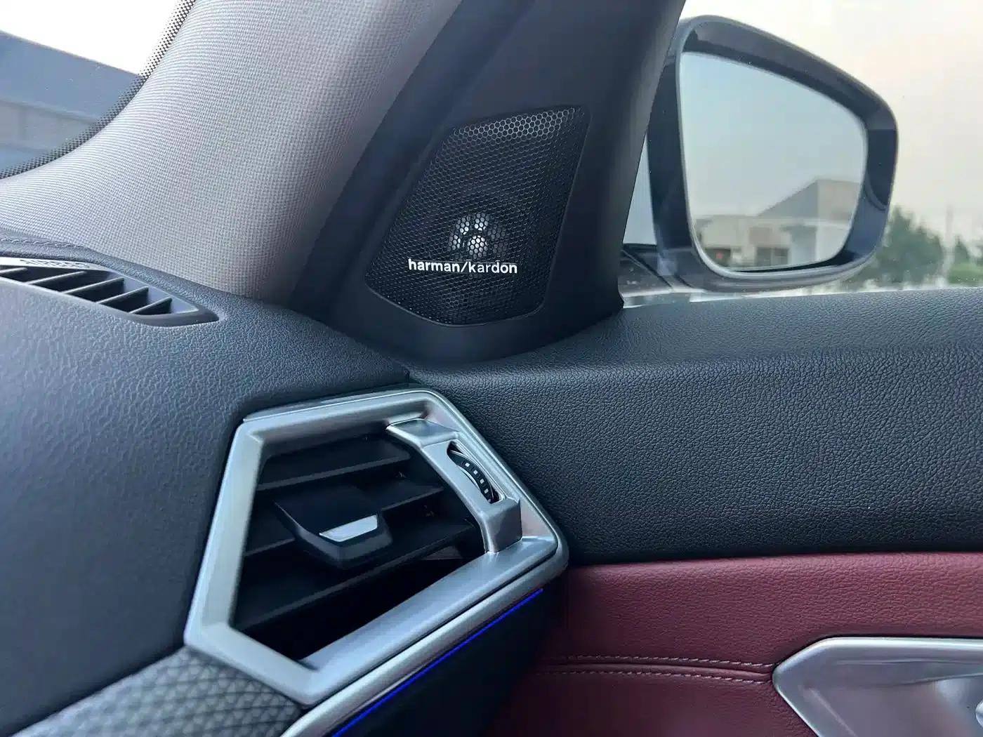 2023 BMW 3 Series 320Li M Sport Package — миниатюра 18