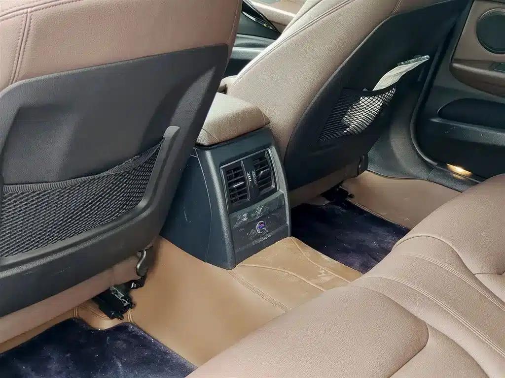 2019 BMW 3 Series 320Li M Sport Package — миниатюра 9