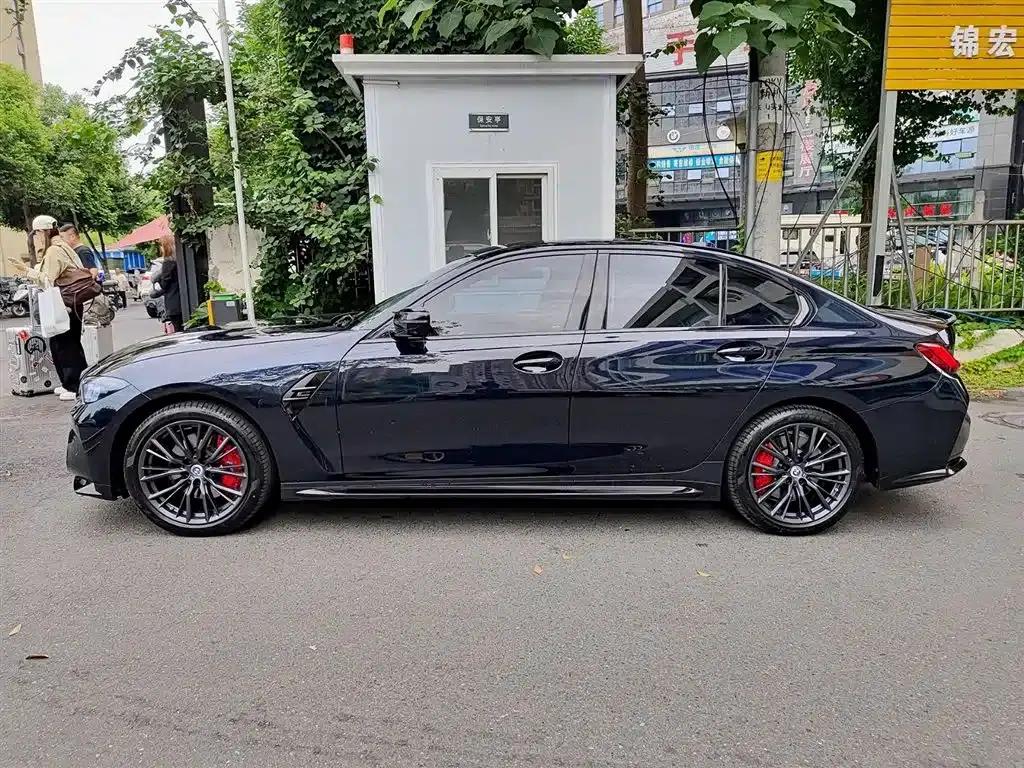 2023 BMW 3 Series 330i M Sport Shadow Edition — миниатюра 3