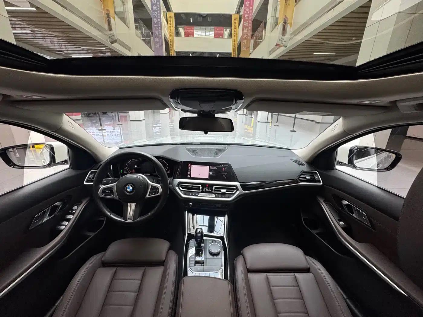 2020 BMW 3 Series 320Li M Sport Package — миниатюра 15