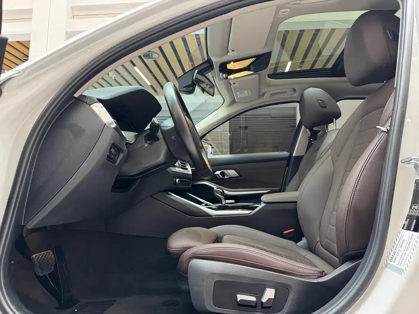 2020 BMW 3 Series 320Li M Sport Package — миниатюра 10