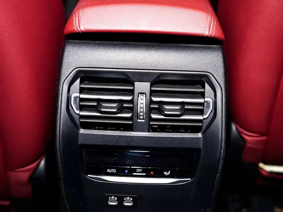2024 BMW 3 Series 320Li M Sport Package — миниатюра 22