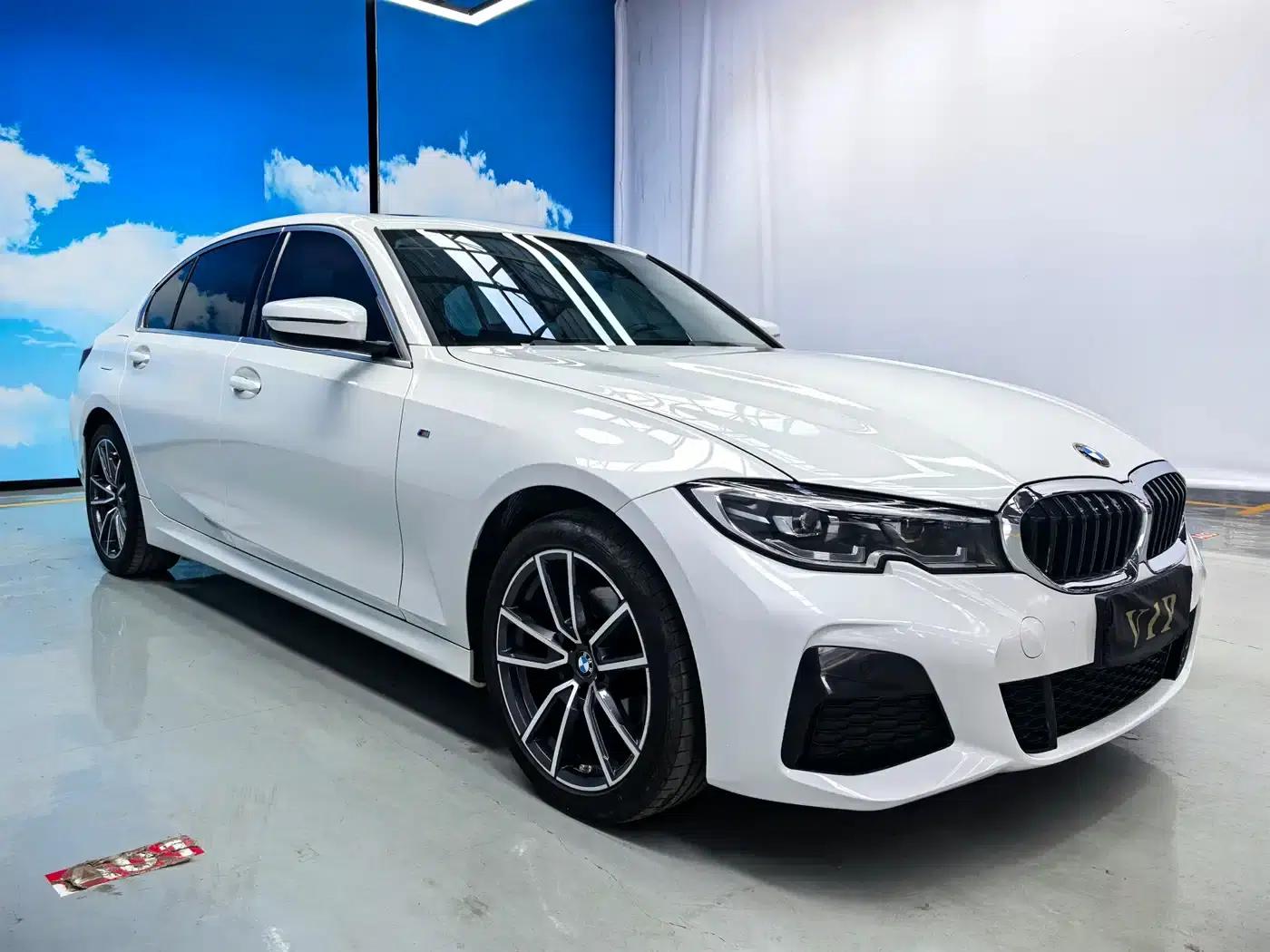 2022 BMW 3 Series 325Li M Sport Package — миниатюра 1