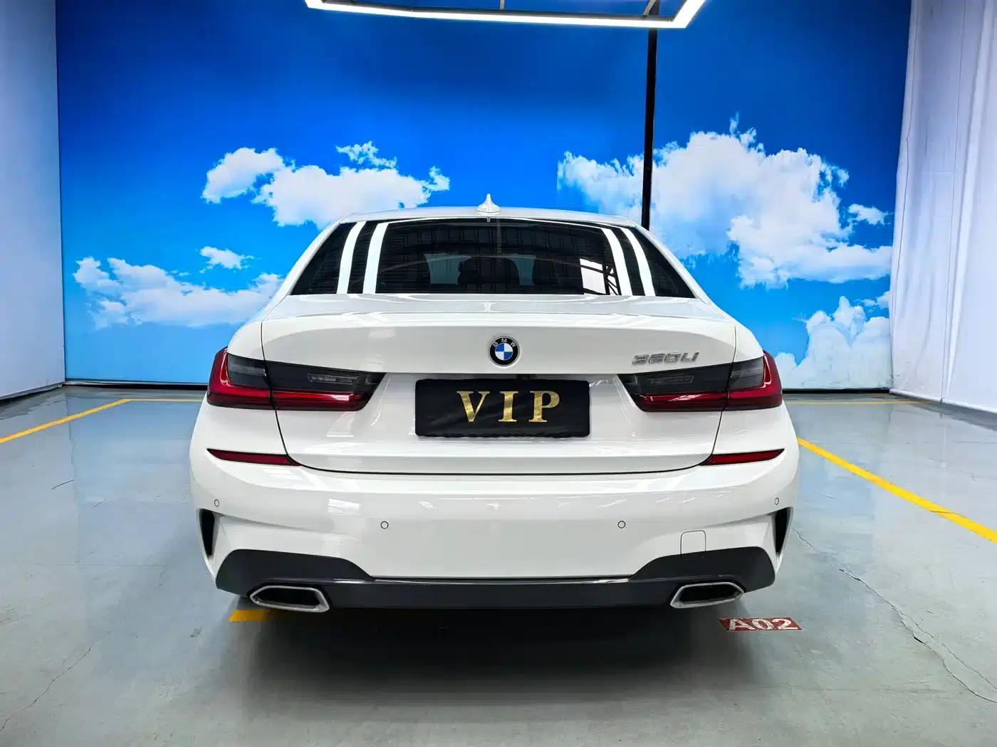 2022 BMW 3 Series 325Li M Sport Package — миниатюра 5
