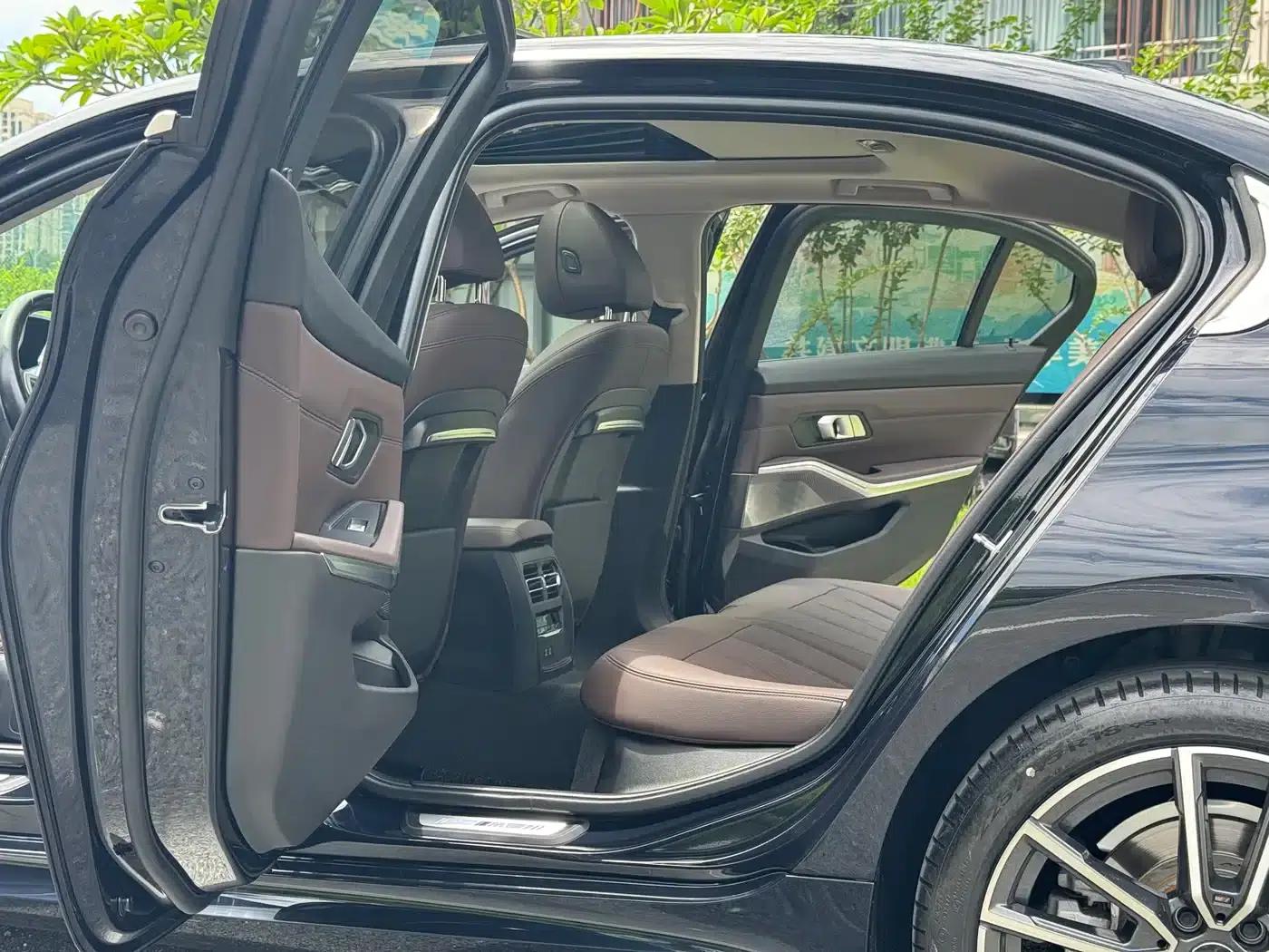 2022 BMW 3 Series Facelift 325Li M Sport Package — миниатюра 8