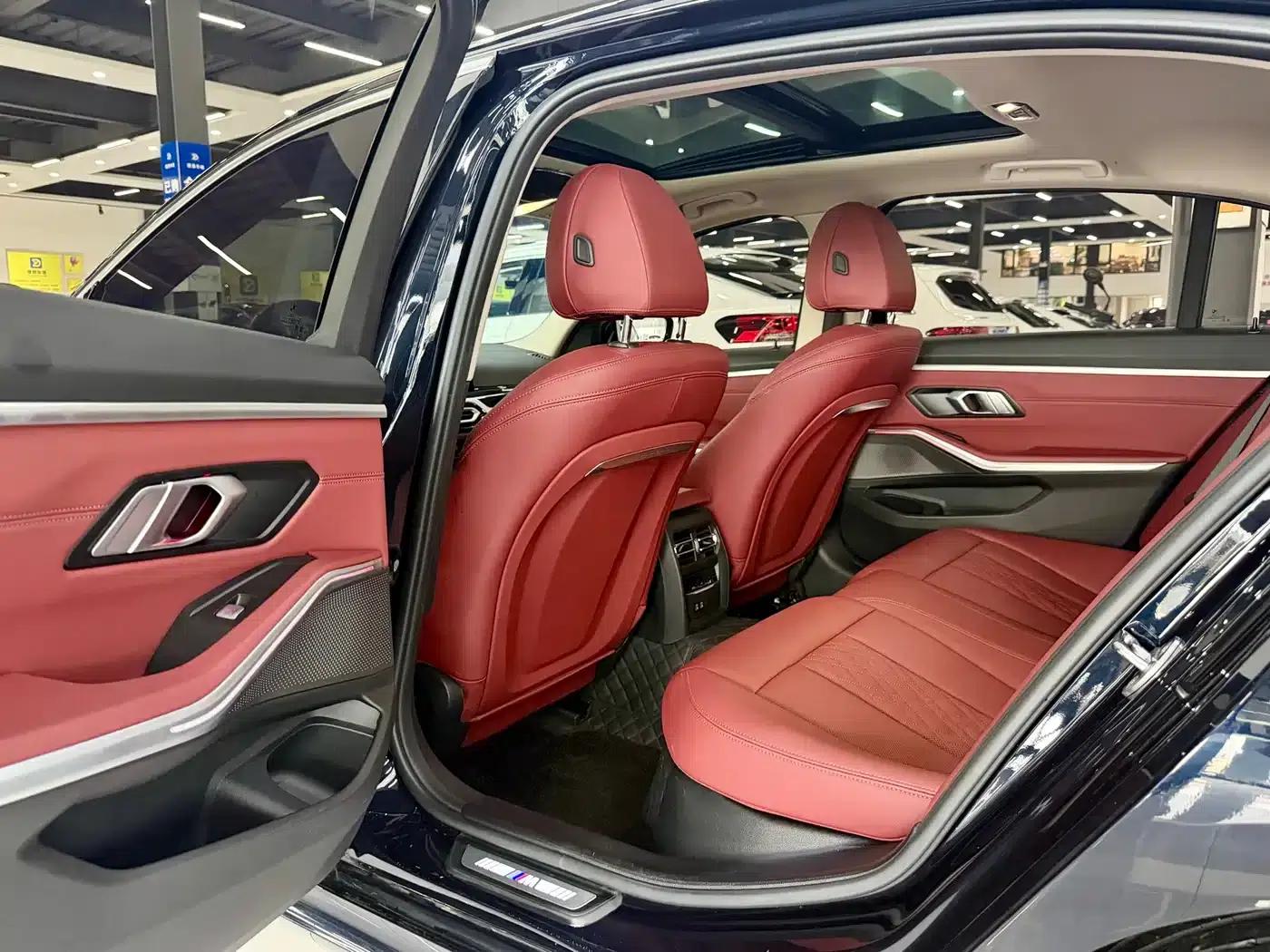 2023 BMW 3 Series 320Li M Sport Package — миниатюра 5