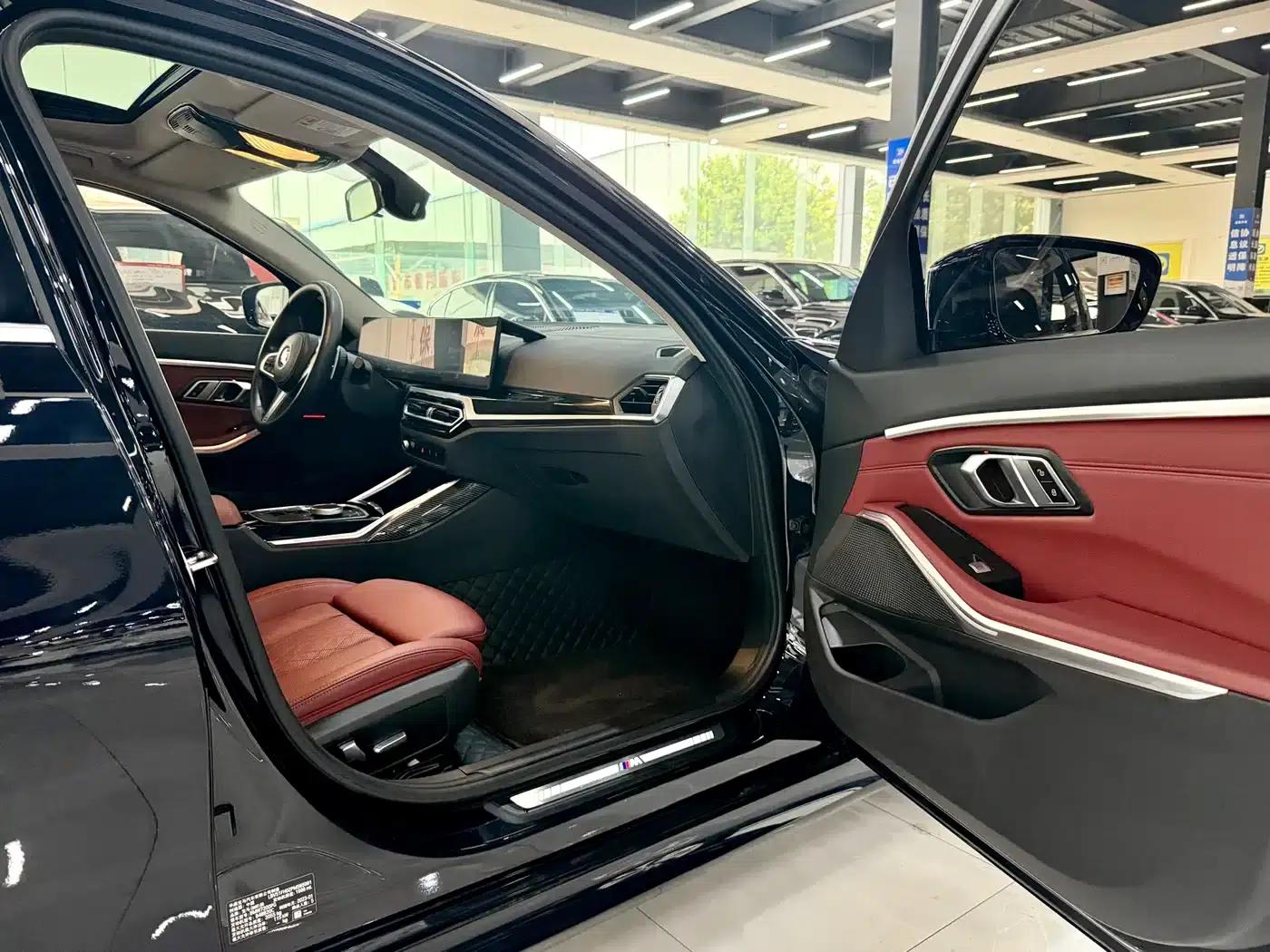 2023 BMW 3 Series 320Li M Sport Package — миниатюра 8