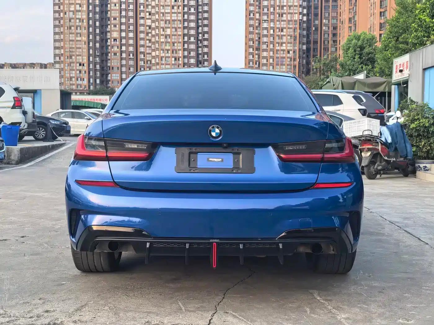 2020 BMW 3 Series 325Li M Sport Shadow Edition — миниатюра 6