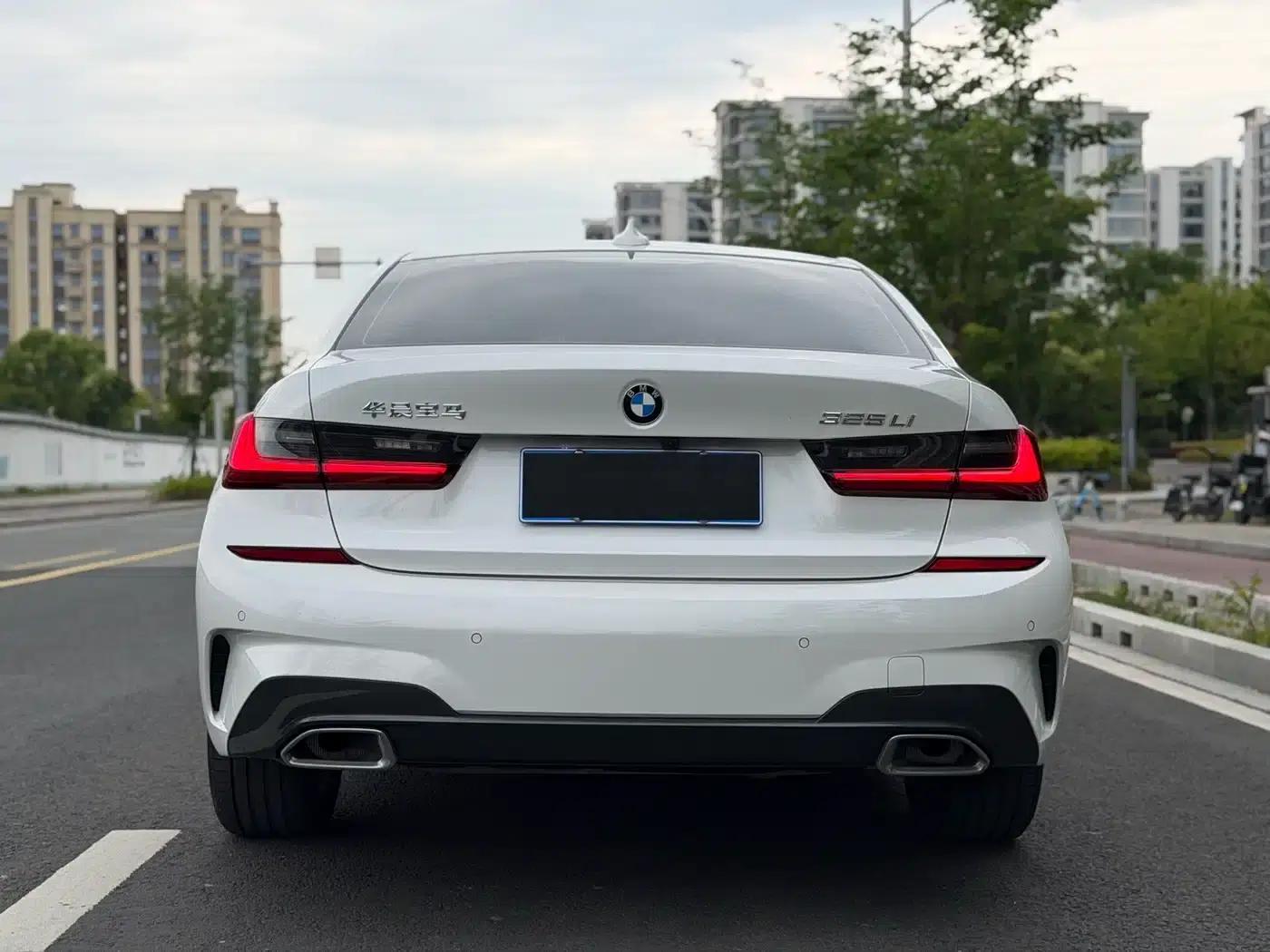 2022 BMW 3 Series Facelift 325Li M Sport Package — миниатюра 10