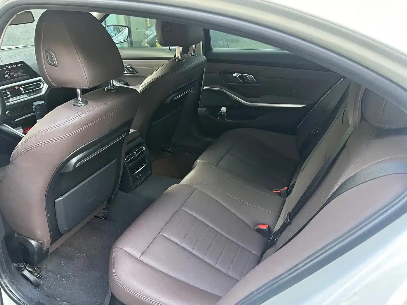 2020 BMW 3 Series 325Li M Sport Package — миниатюра 4