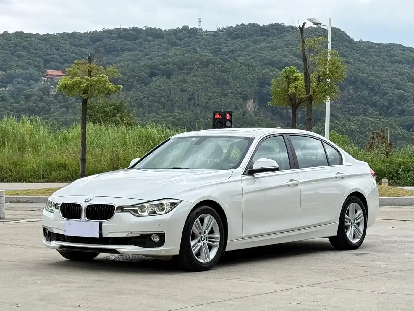 2017 BMW 3 Series 320Li Fashion Edition — миниатюра 1